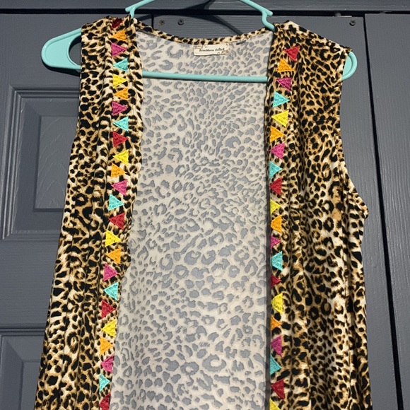 Long Sleeveless Leopard Printed Duster A6 - Picture 2 of 3